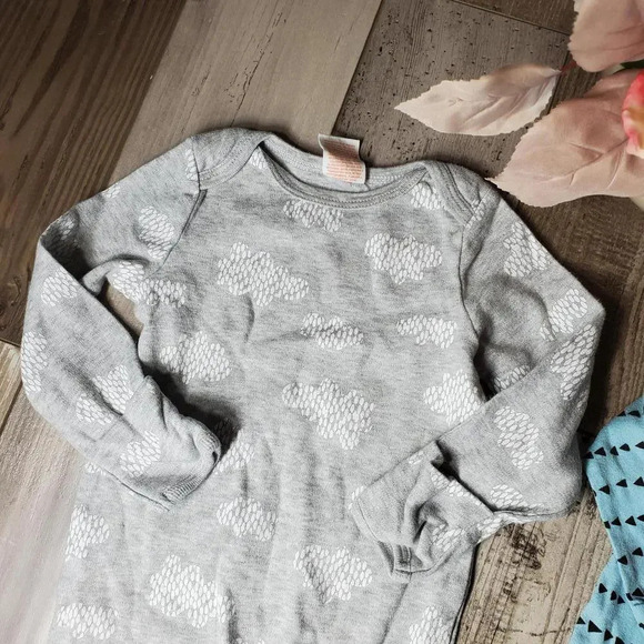 Gerber and Baby Cat & Jack Organic Baby Sleep Sacks 0-6 Months NWOT - Picture 7 of 11